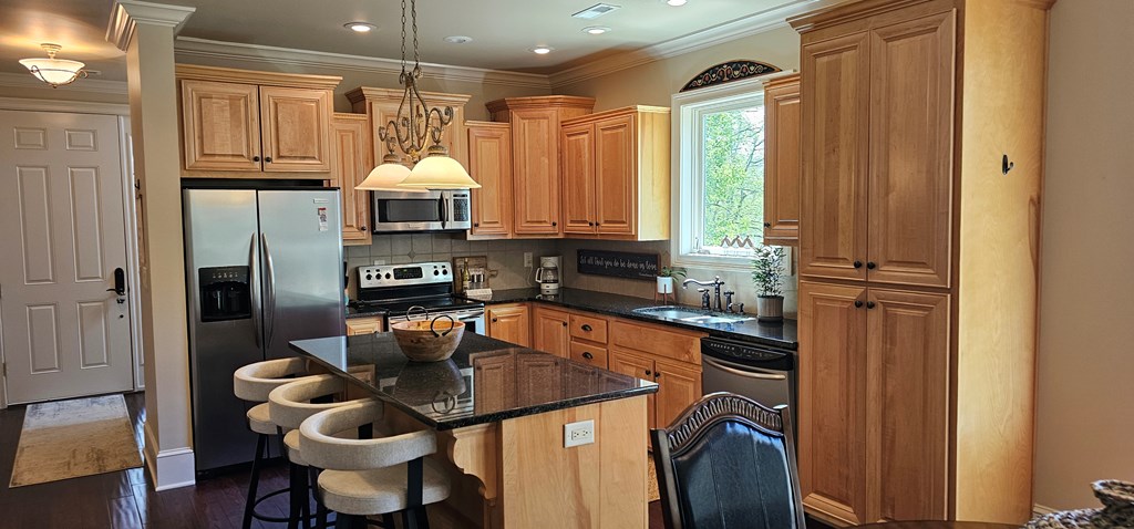 446 Licklog Ridge
