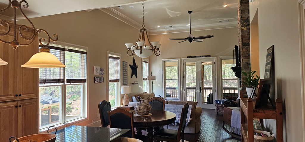 446 Licklog Ridge
