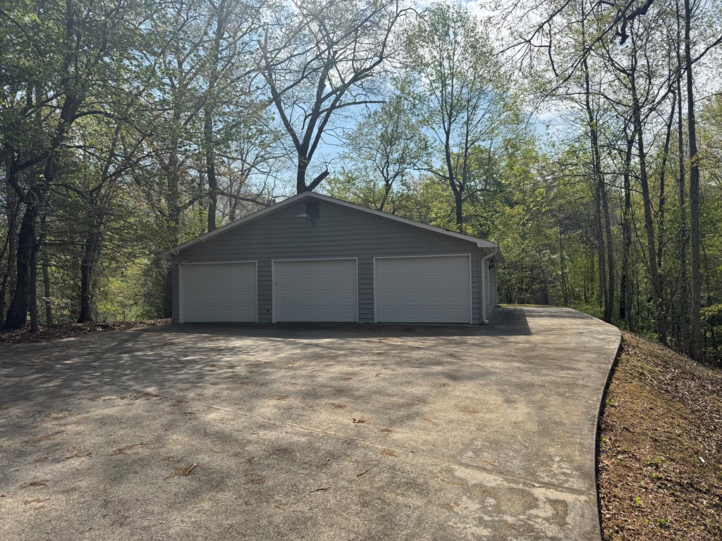 2802 Cynth Creek Road
