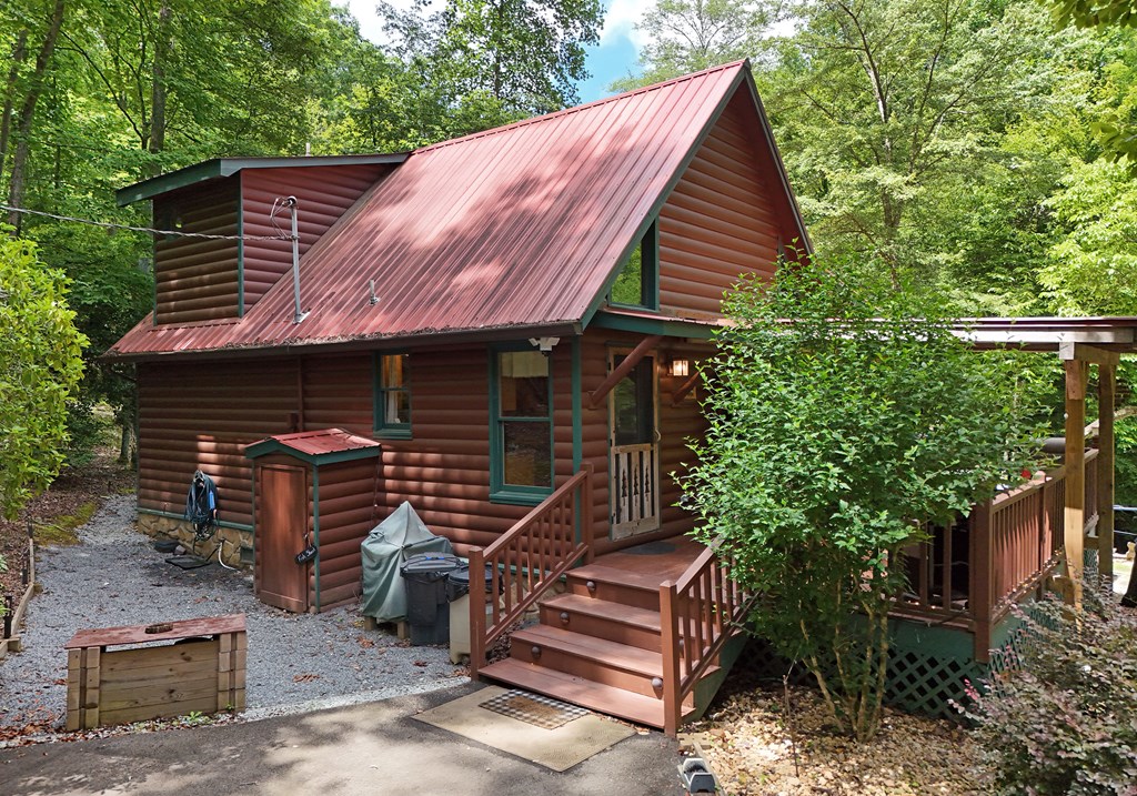 789 Old Pond Mill Road