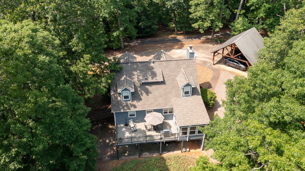 386 Old River Road