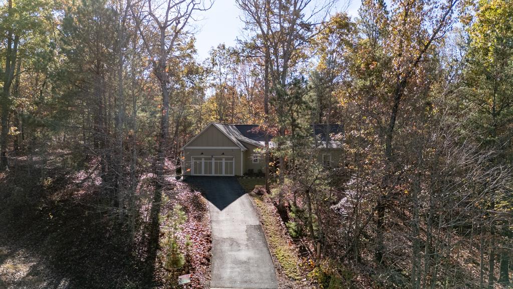 60 Mossy Oak Court