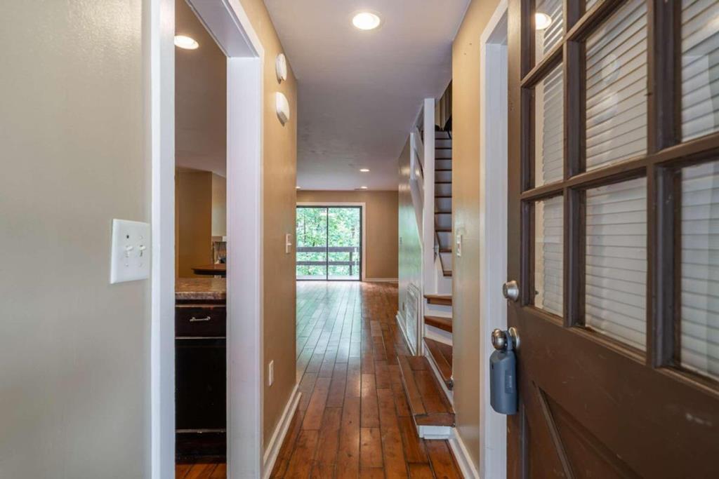 11 Mountain View Court