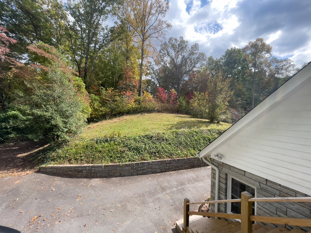 173 Mooreland Heights Street