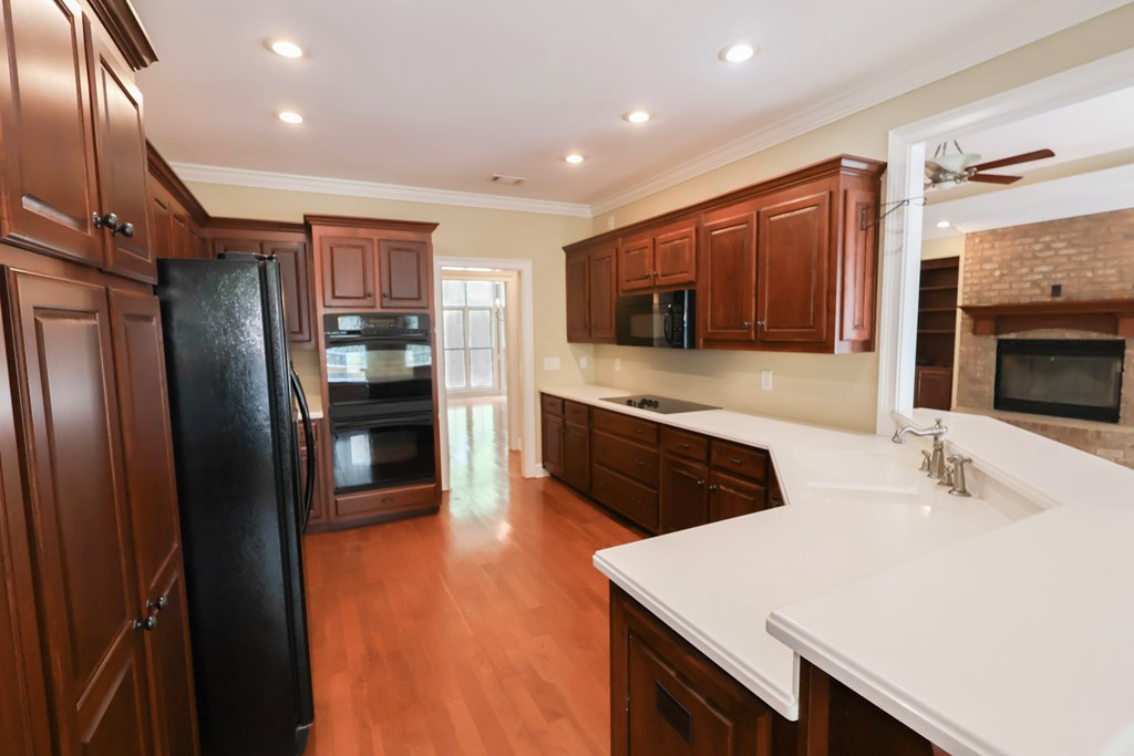 160 Clear Creek Valley Trail