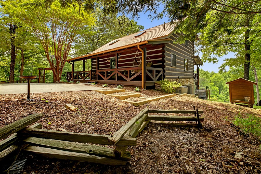 212 Dogpatch Lane