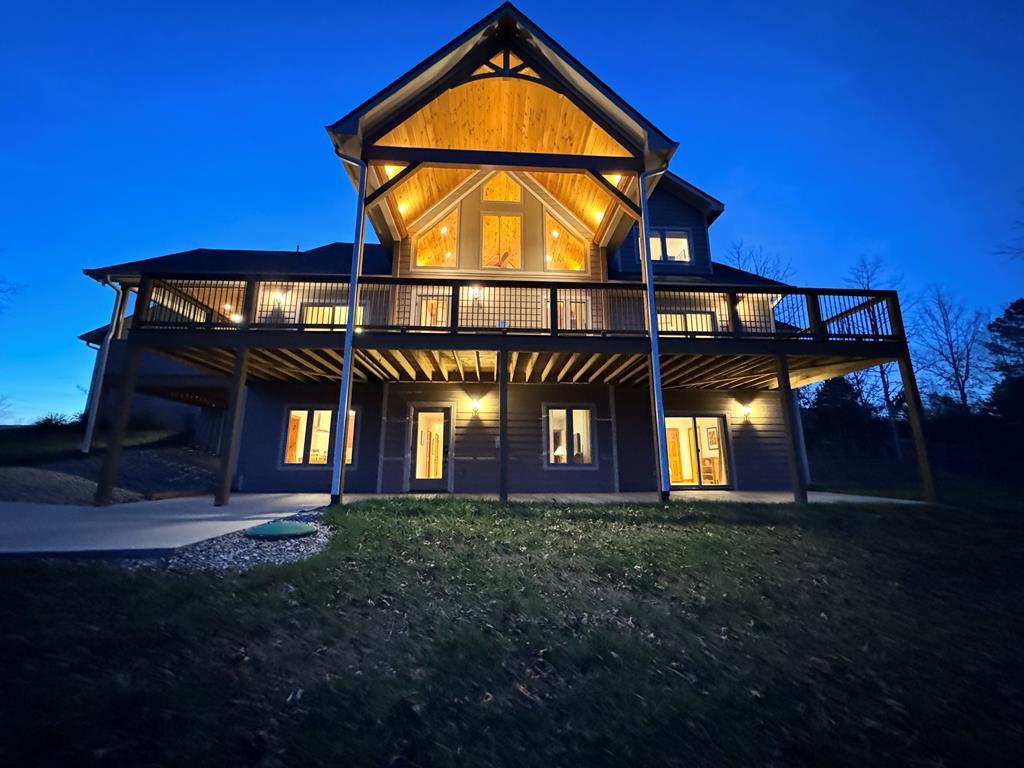 335 Northshore Drive