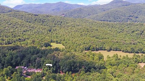 A home in Hiawassee