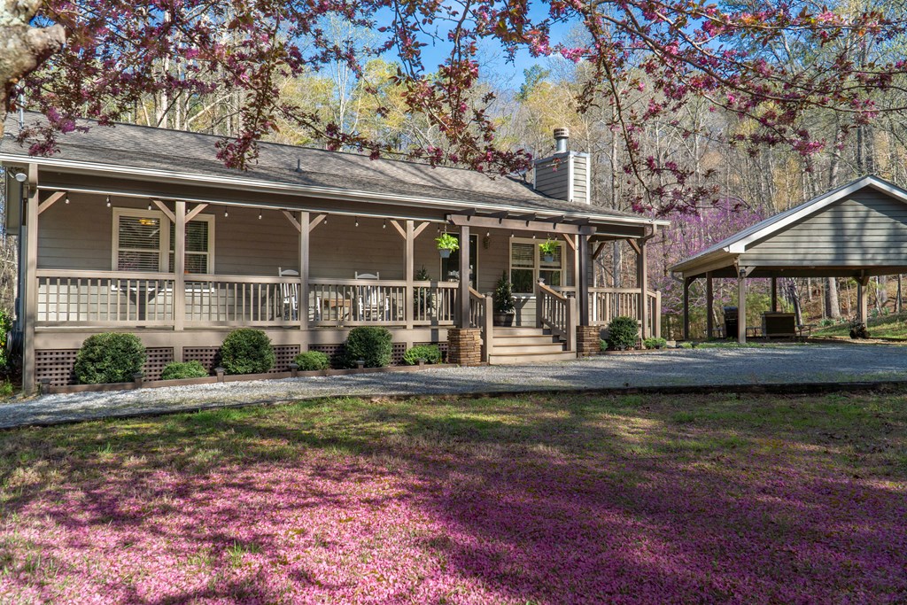 229 Darian Way