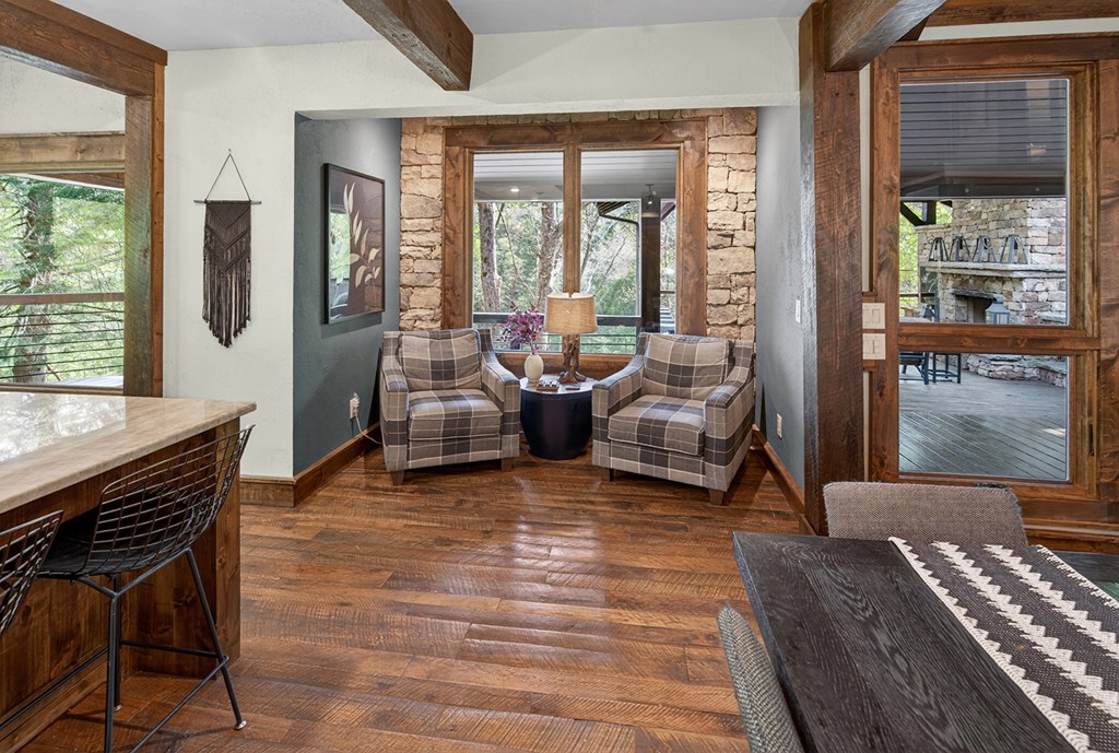 Cherry Log, Georgia, 30522, United States, 5 Bedrooms Bedrooms, ,5 BathroomsBathrooms,Residential,Active,2041378