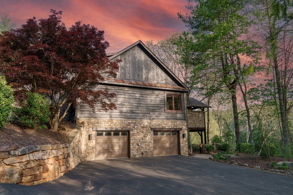 Cherry Log, Georgia, 30522, United States, 5 Bedrooms Bedrooms, ,5 BathroomsBathrooms,Residential,Active,2041378