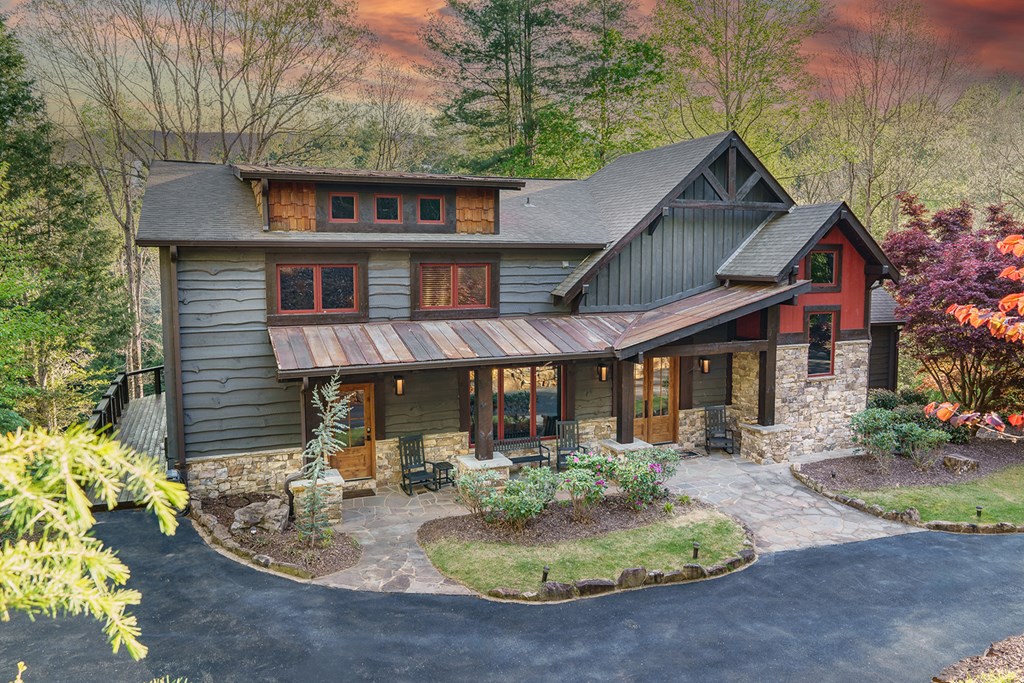 Cherry Log, Georgia, 30522, United States, 5 Bedrooms Bedrooms, ,5 BathroomsBathrooms,Residential,Active,2041378