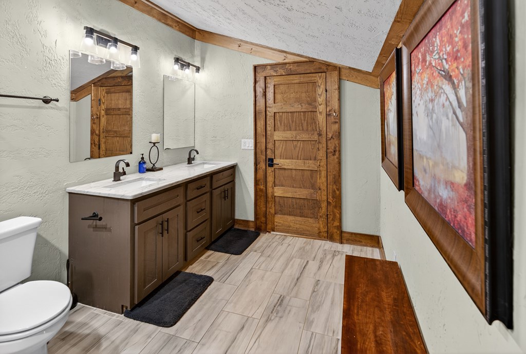 Cherry Log, Georgia, 30522, United States, 5 Bedrooms Bedrooms, ,5 BathroomsBathrooms,Residential,Active,2041378