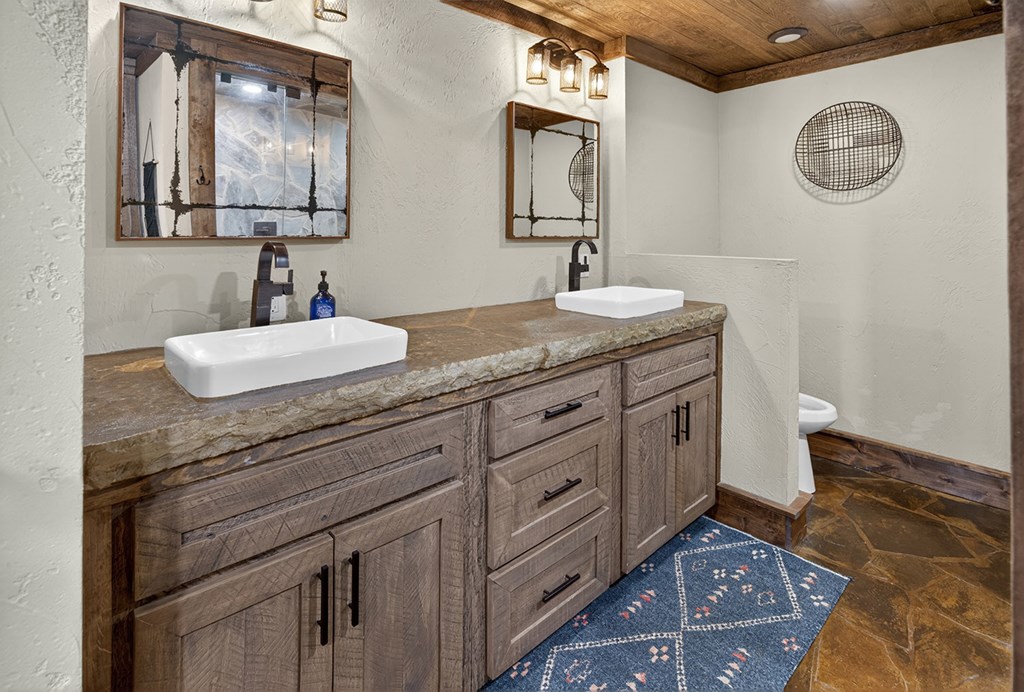 Cherry Log, Georgia, 30522, United States, 5 Bedrooms Bedrooms, ,5 BathroomsBathrooms,Residential,Active,2041378