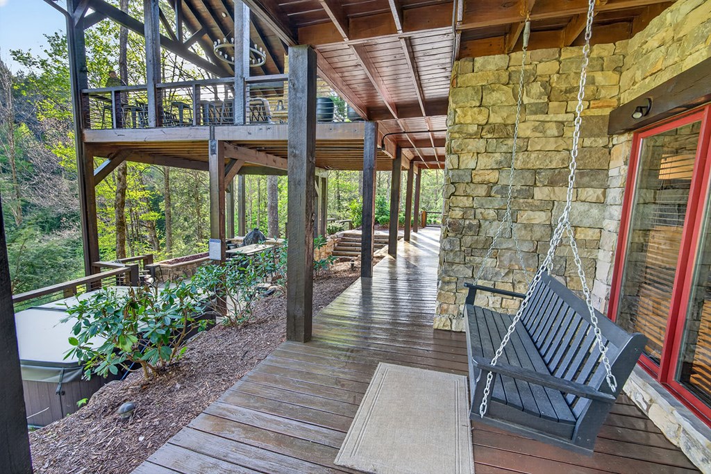 Cherry Log, Georgia, 30522, United States, 5 Bedrooms Bedrooms, ,5 BathroomsBathrooms,Residential,Active,2041378
