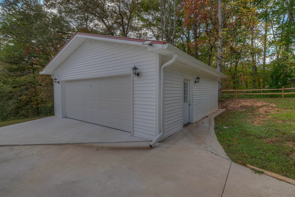 643 Number 20 Mine Road