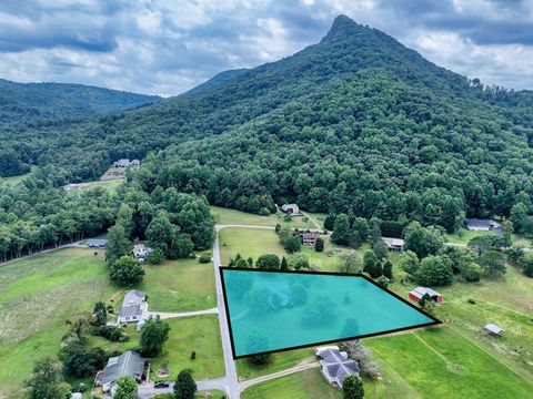 A home in Hiawassee