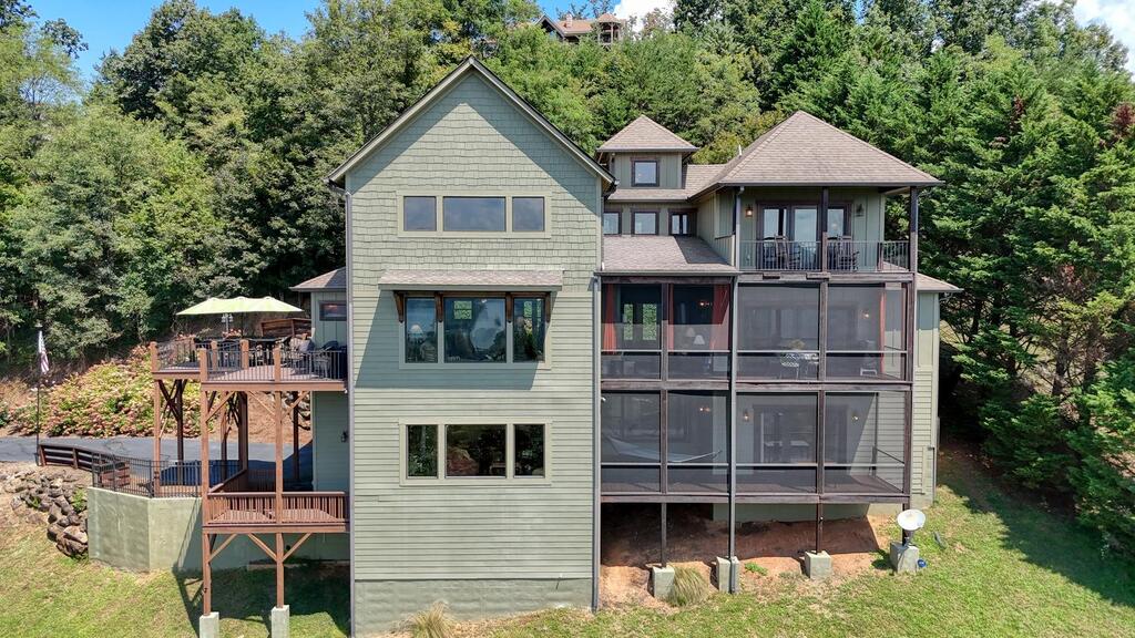 2187 Carlin Road