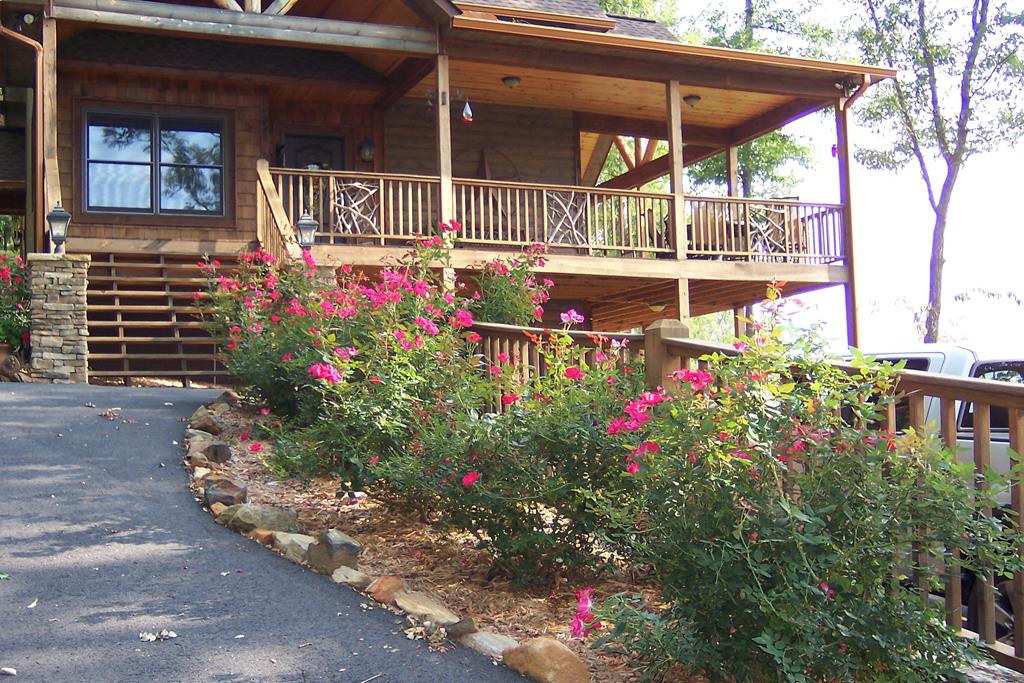 1689 Long Ridge Road
