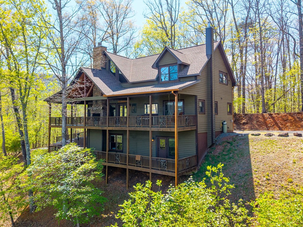 1689 Long Ridge Road
