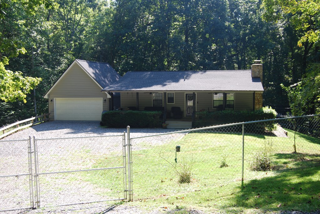 44 Robin Road