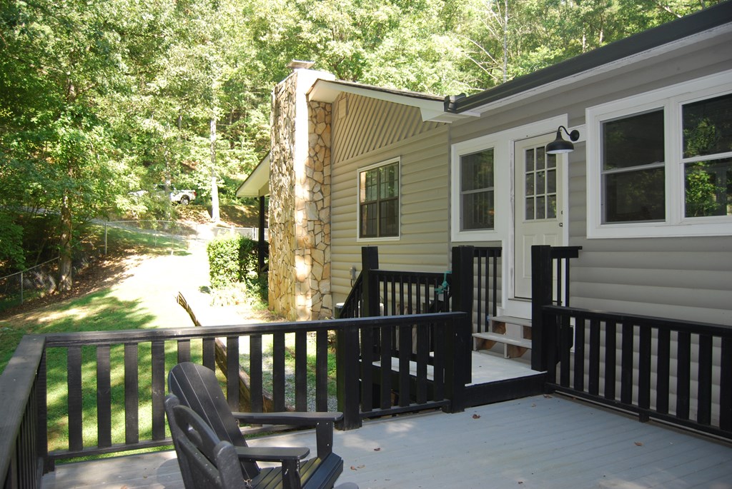 44 Robin Road