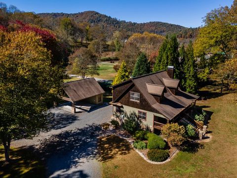 A home in Hiawassee