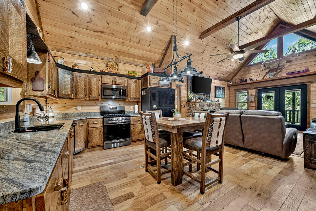 512 Star Creek Crossing
