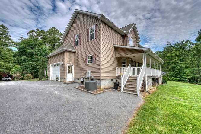 57 Holland Lane