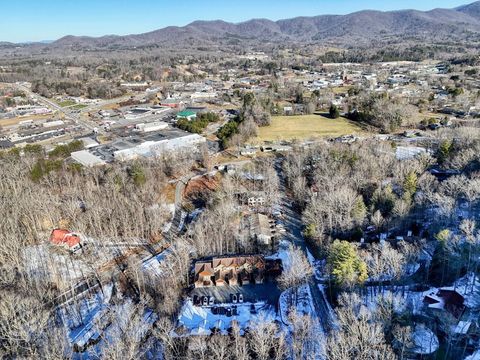 A home in Blairsville