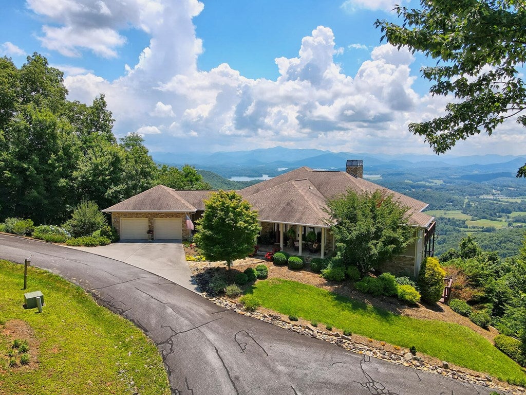 1212 E Double Knob Dr, Hayesville, NC, 28904, USA, 3 Bedrooms Bedrooms, ,4 BathroomsBathrooms,Residential,Active,1212 E Double Knob Dr,434006