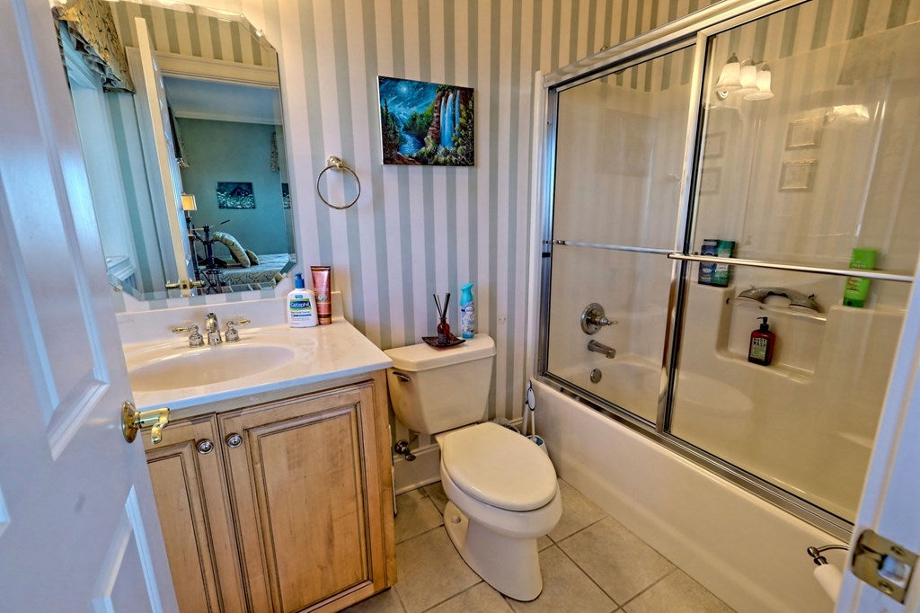 1212 E Double Knob Dr, Hayesville, NC, 28904, USA, 3 Bedrooms Bedrooms, ,4 BathroomsBathrooms,Residential,Active,1212 E Double Knob Dr,434006
