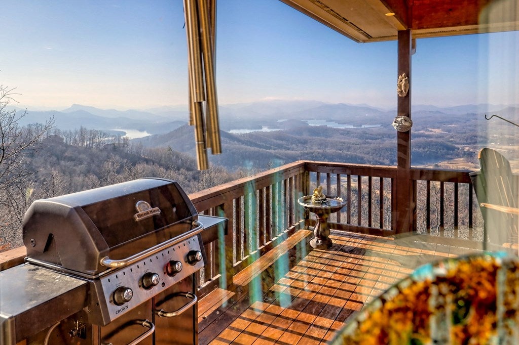 1212 E Double Knob Dr, Hayesville, NC, 28904, USA, 3 Bedrooms Bedrooms, ,4 BathroomsBathrooms,Residential,Active,1212 E Double Knob Dr,434006