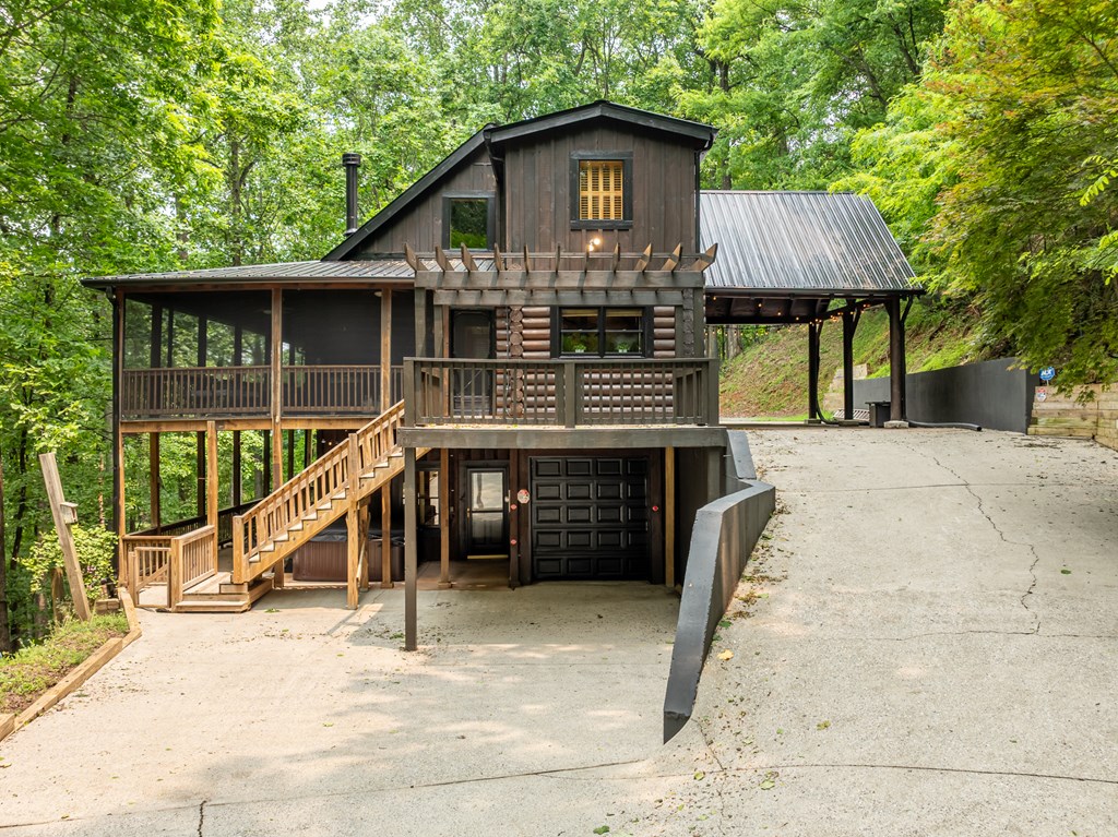 1315 Walnut Ridge