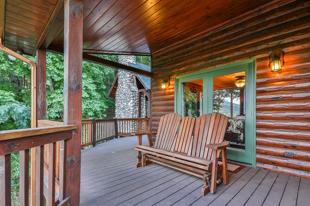 Blue Ridge, Georgia, 30513, United States, 4 Bedrooms Bedrooms, ,4 BathroomsBathrooms,Residential,Active,1998761