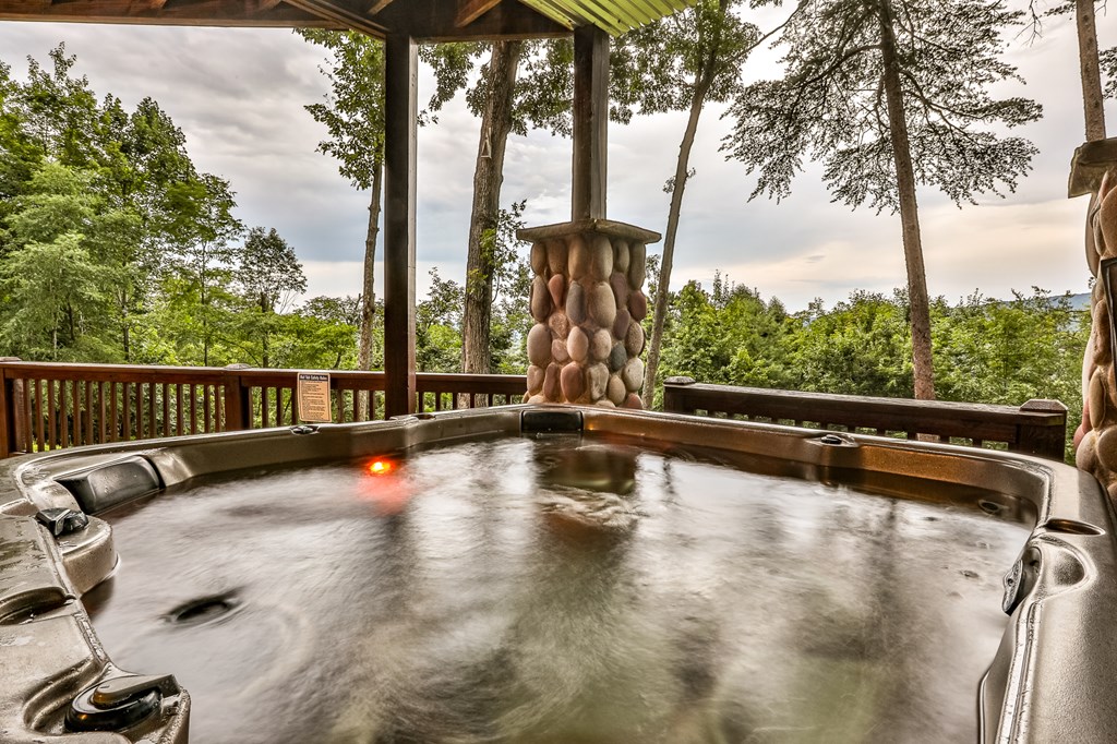 Blue Ridge, Georgia, 30513, United States, 4 Bedrooms Bedrooms, ,4 BathroomsBathrooms,Residential,Active,1998761