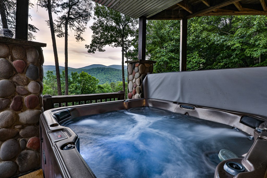 Blue Ridge, Georgia, 30513, United States, 4 Bedrooms Bedrooms, ,4 BathroomsBathrooms,Residential,Active,1998761