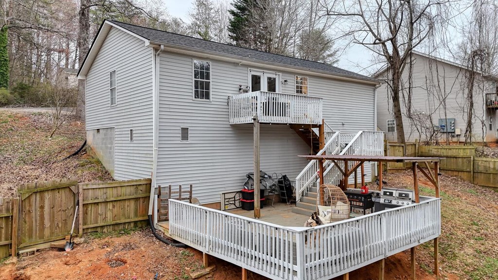 435 Pine Crest Circle