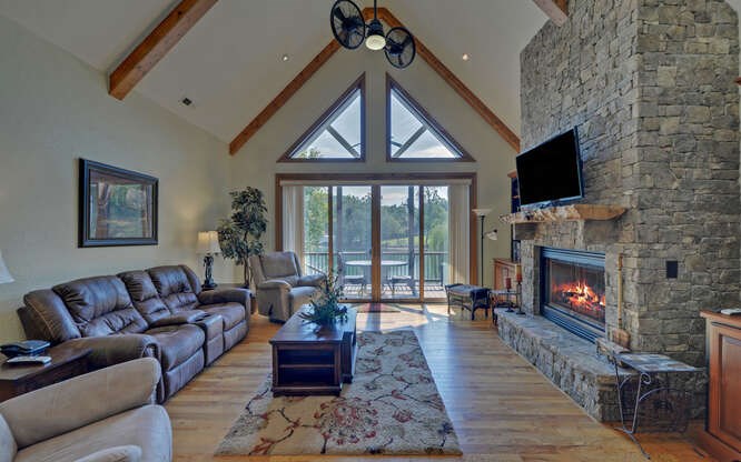 2327 Ridgecrest Circle