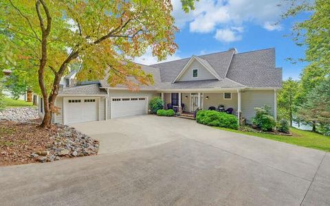 2327 Ridgecrest Circle Hiawassee GA 30546