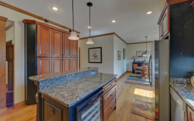 2327 Ridgecrest Circle