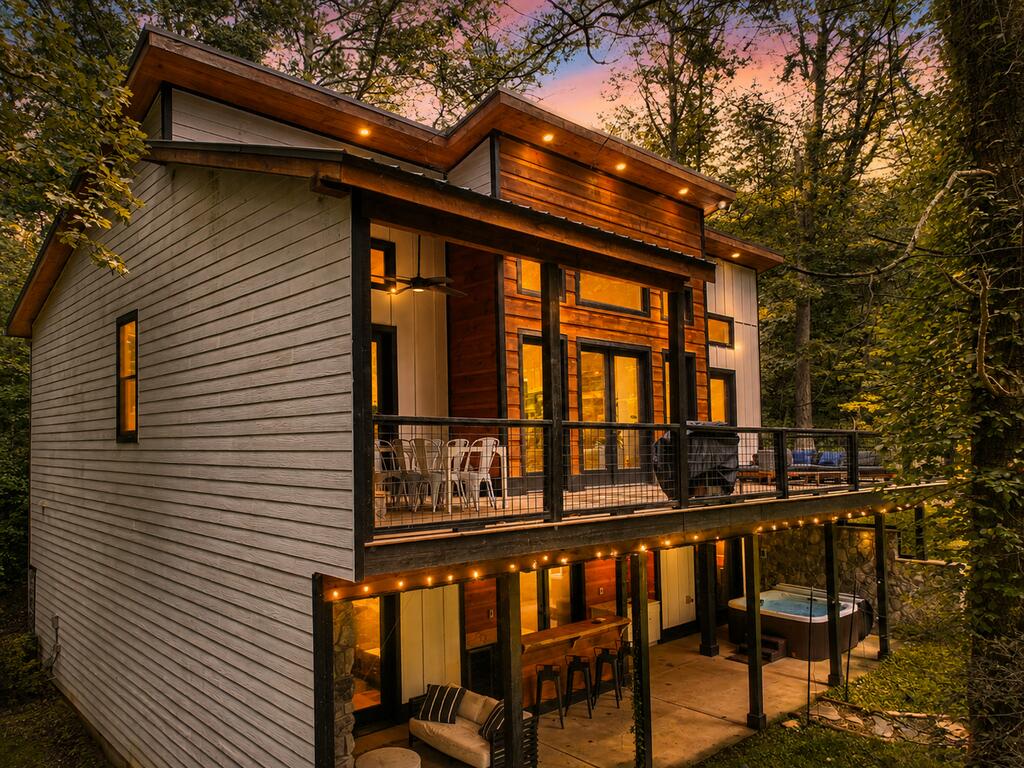 1009 Hefner Lake Road
