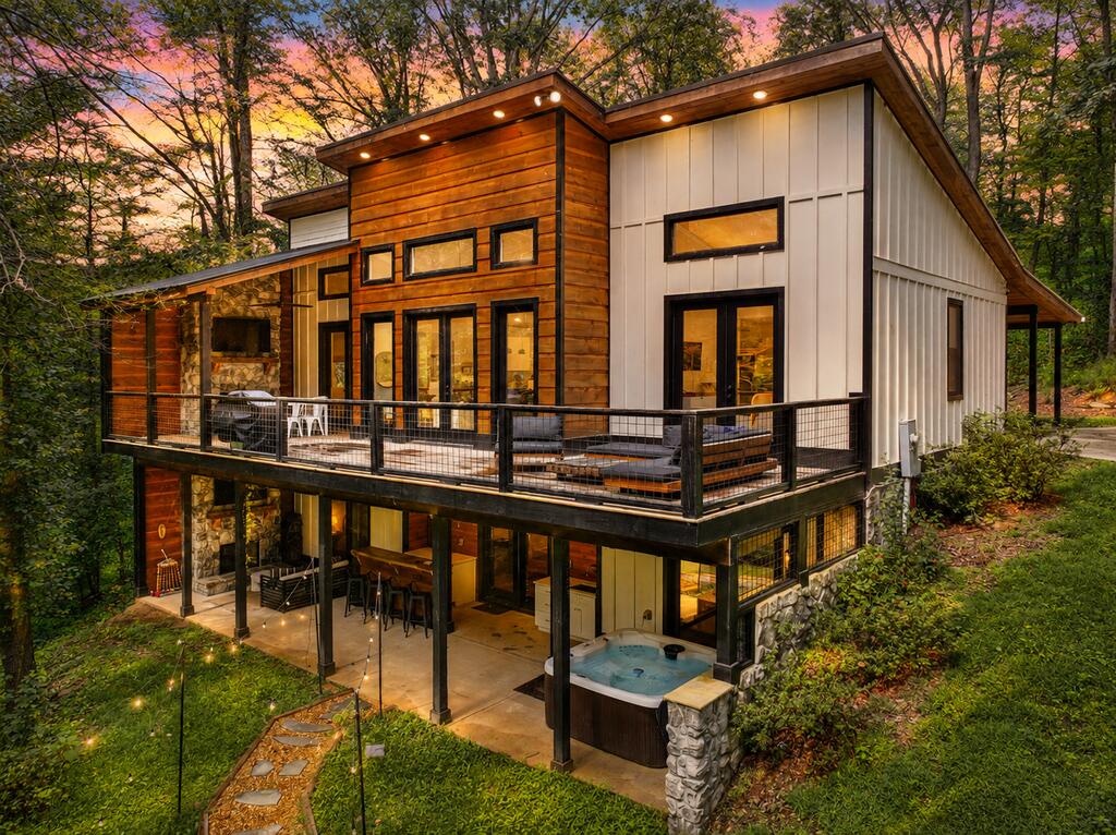 1009 Hefner Lake Road