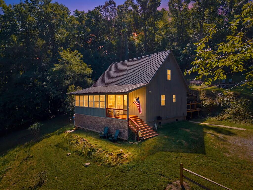 566 Old Cherry Mountain Trail