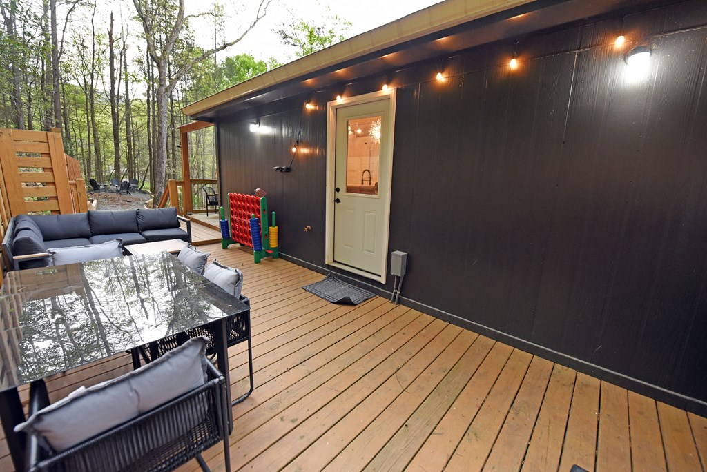 861 Little Rock Creek