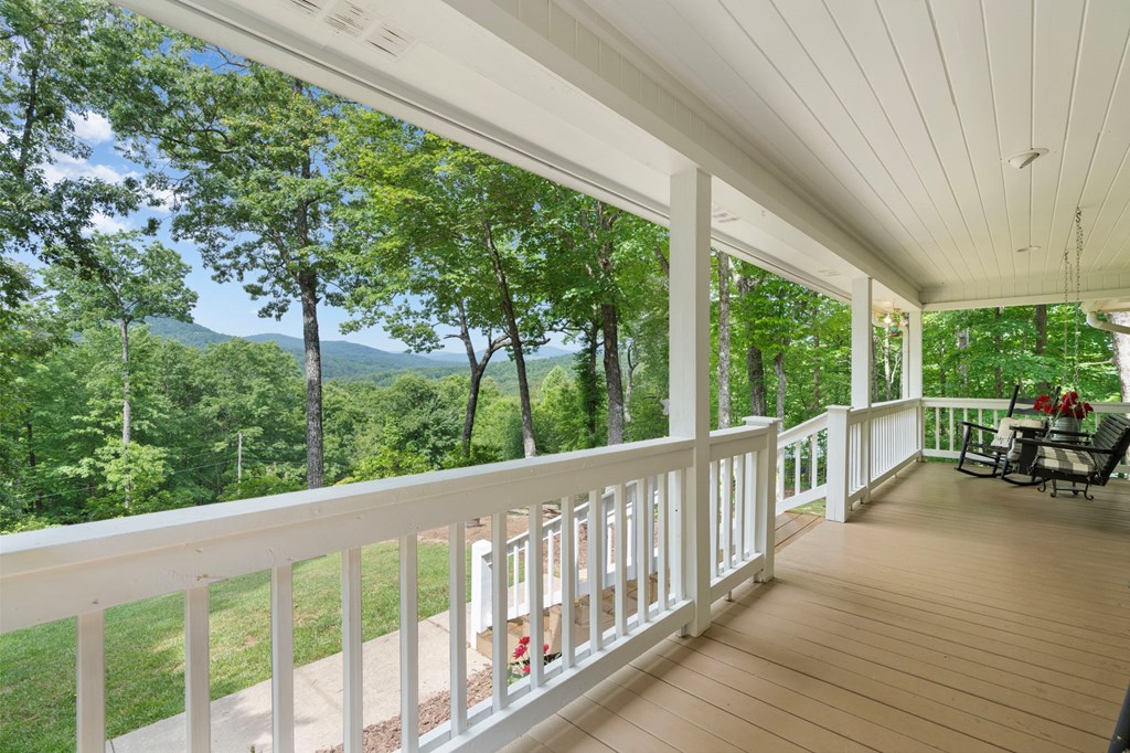 344 Cascade Lane