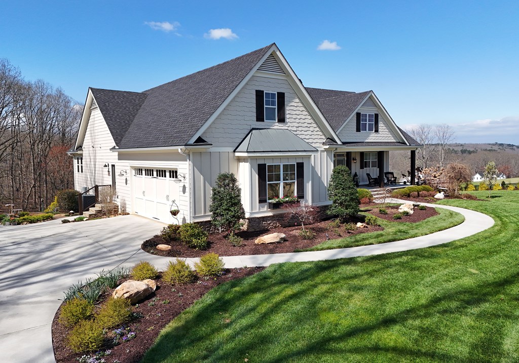 Blairsville, Georgia, 30512, United States, 4 Bedrooms Bedrooms, ,5 BathroomsBathrooms,Residential,Active,2030938
