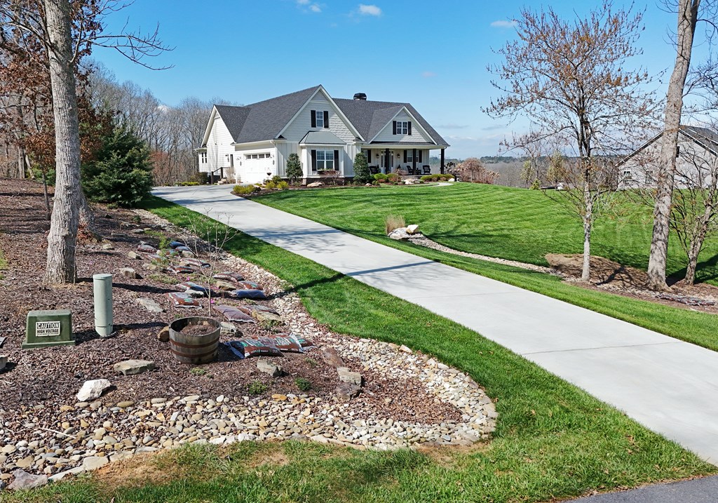 Blairsville, Georgia, 30512, United States, 4 Bedrooms Bedrooms, ,5 BathroomsBathrooms,Residential,Active,2030938