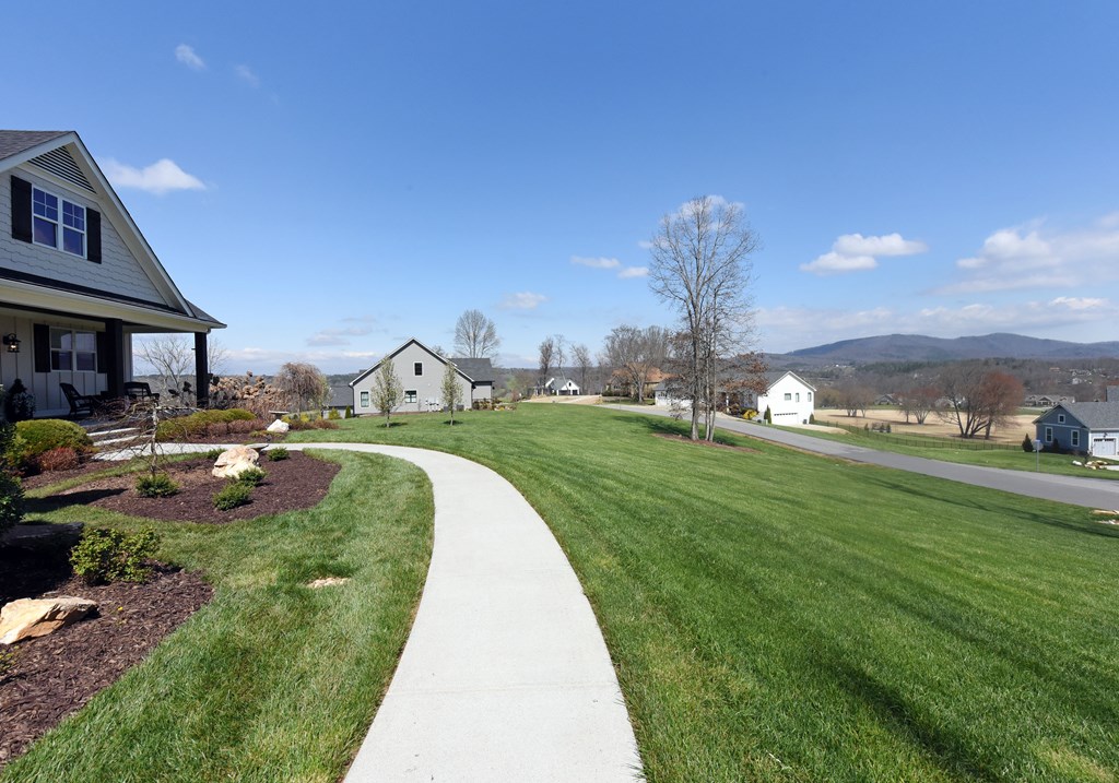Blairsville, Georgia, 30512, United States, 4 Bedrooms Bedrooms, ,5 BathroomsBathrooms,Residential,Active,2030938