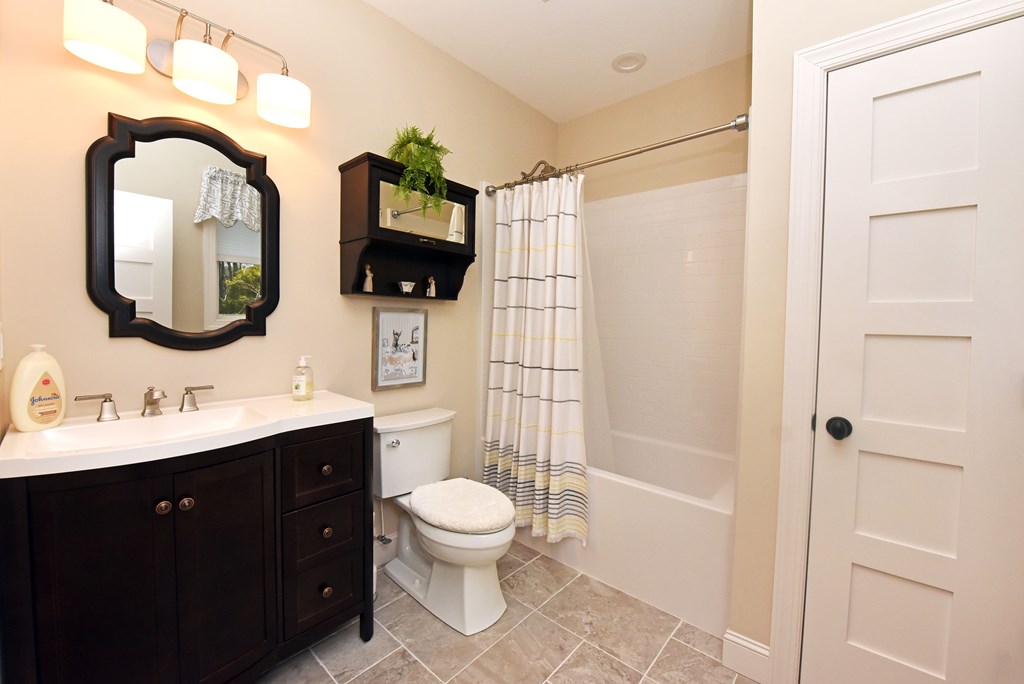 Blairsville, Georgia, 30512, United States, 4 Bedrooms Bedrooms, ,5 BathroomsBathrooms,Residential,Active,2030938